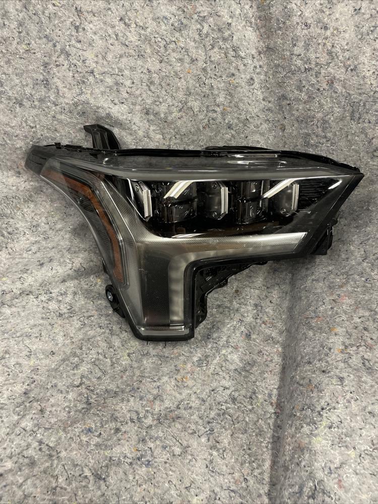 2022 2023 Toyota Tundra Headlight Passenger Right Full LED Projector Type OEM – photo 1