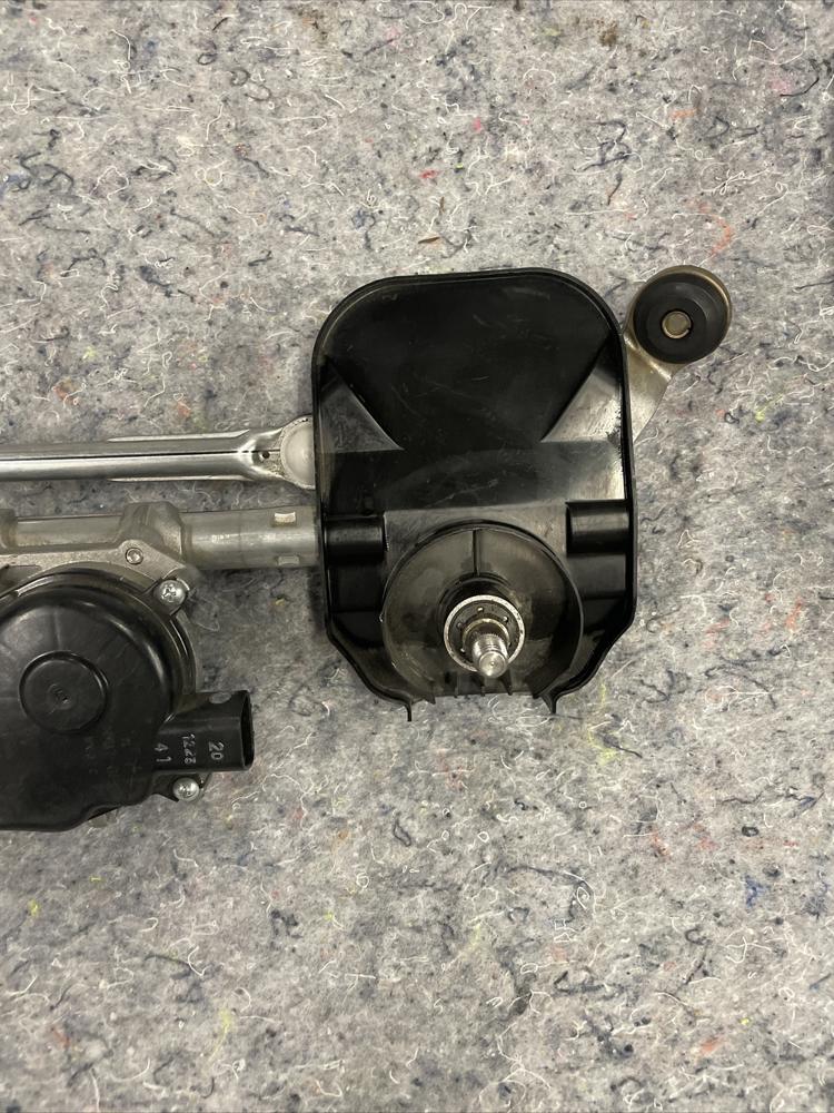 2014-2022 Infiniti Q50, Altima Maxima WM07C Windshield Wiper Motor Assembly – photo 3