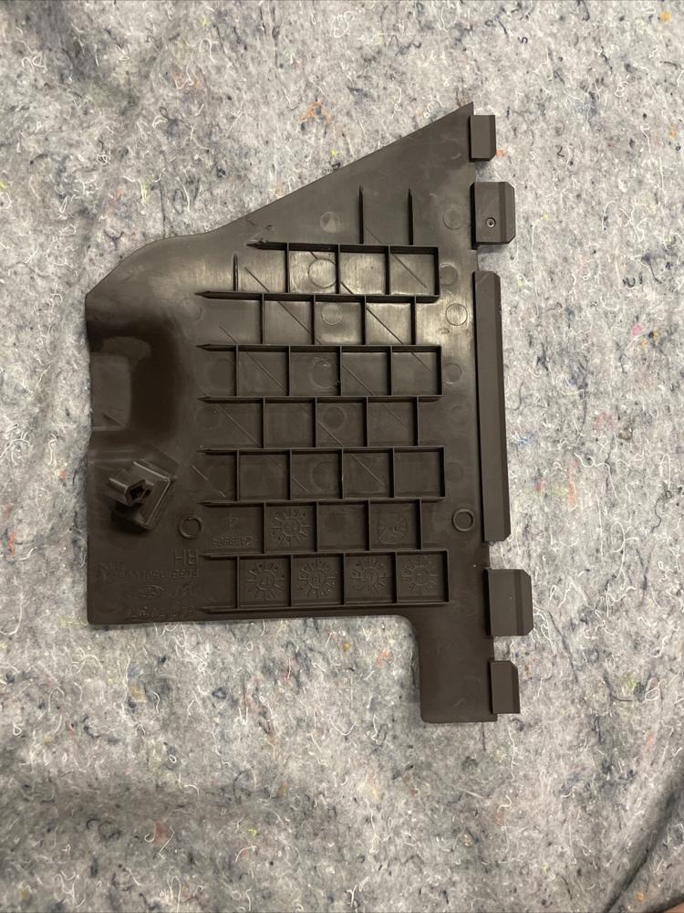 2018 - 2020 Ford F150 Brown Navigator OEM Right Side Dash Fuse Box Trim Cover – photo 2