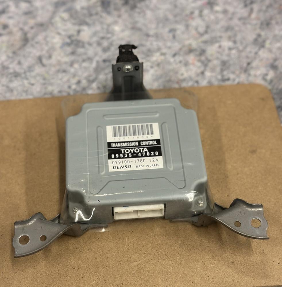 2013 Toyota Prius Transmission Control Unit ECU 89535-47020 Denso 0791001780 OEM – photo 1