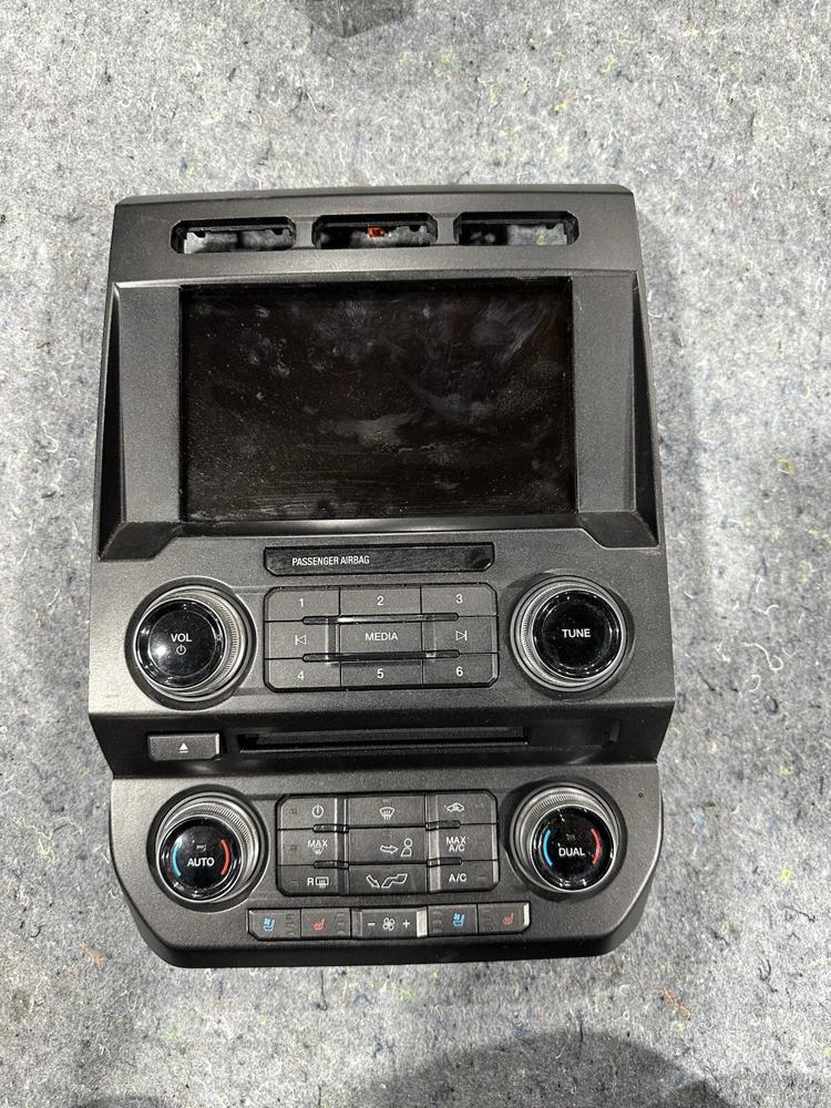 Ford F150 Sync 3 Apple Car Play – photo 1