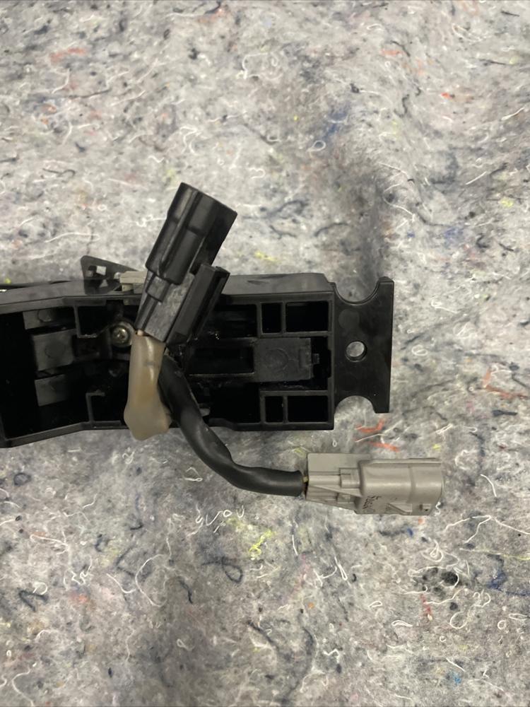 14-23 Infiniti Q50 Front Right Passenger Side Door Handle Black OEM PAS-GF30 – photo 3