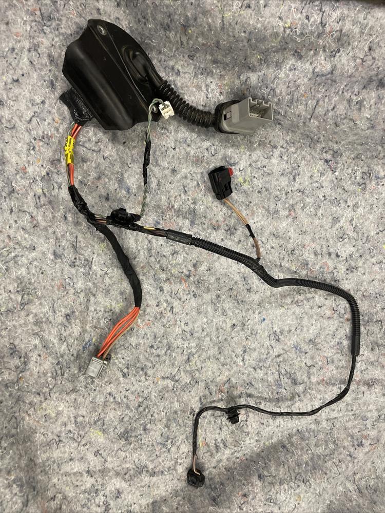 07-17 Jeep Patriot RH Rear Passenger Door Power Wiring Harness P05267790AE OEM – photo 1