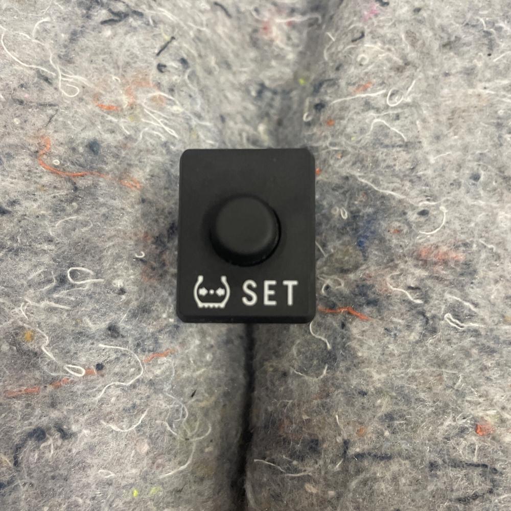 2010 Toyota Prius Information Set Switch TPMS Tire Pressure Reset Control 5A257 – photo 1