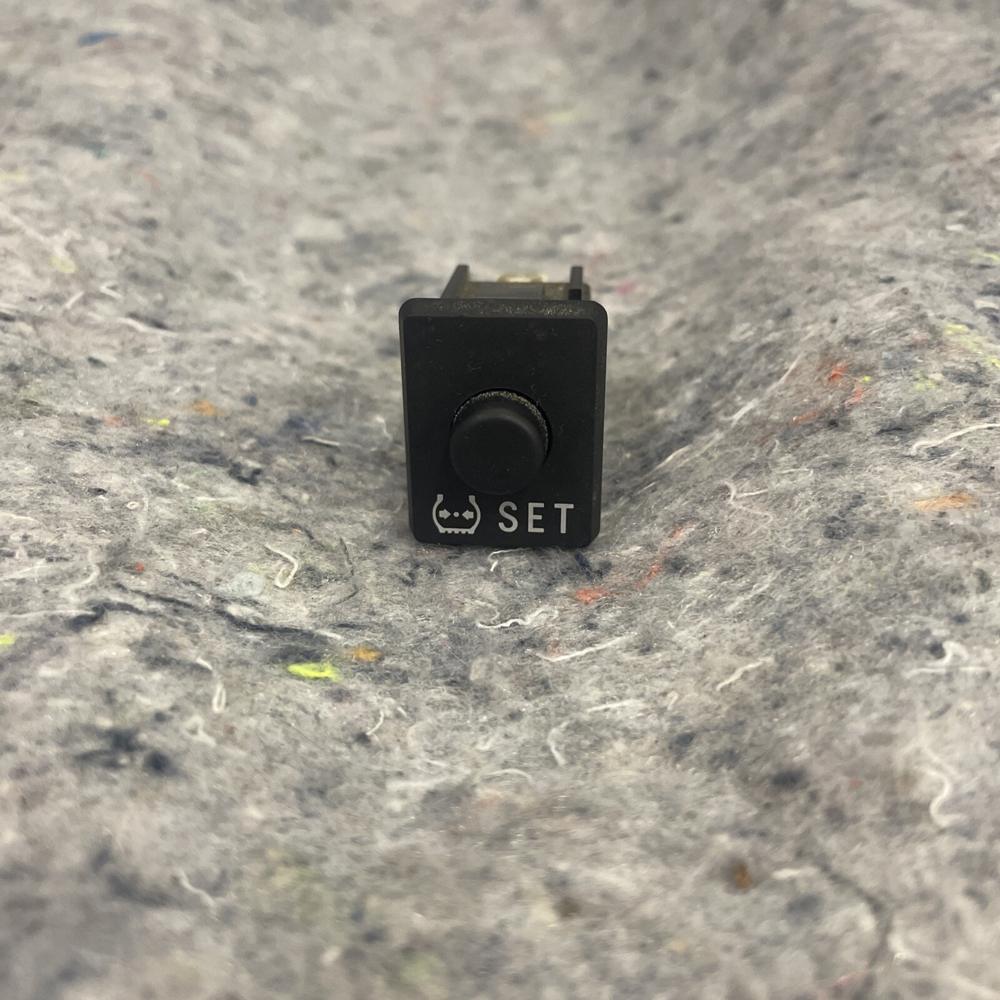2010 Toyota Prius Information Set Switch TPMS Tire Pressure Reset Control 5A257 – photo 2
