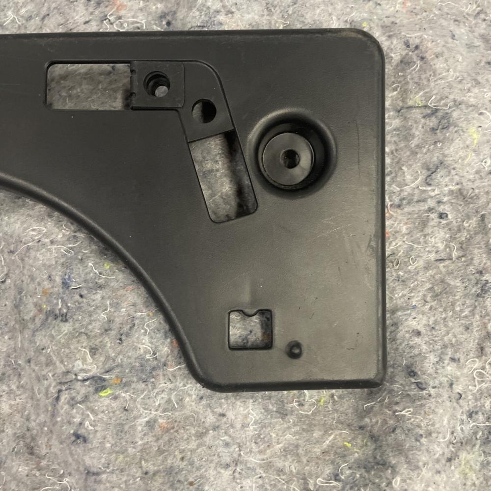 2006 Toyota Prius Front License Plate Bracket 52114-4703J – photo 2