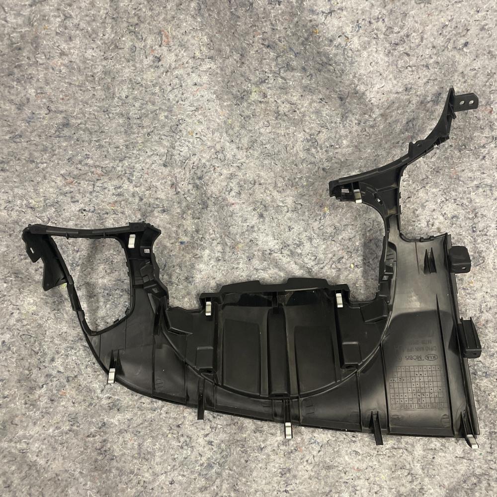Kia Sorento 2011-2013 Driver Dash Upper Pad Trim OEM 84726-2P015 – photo 2