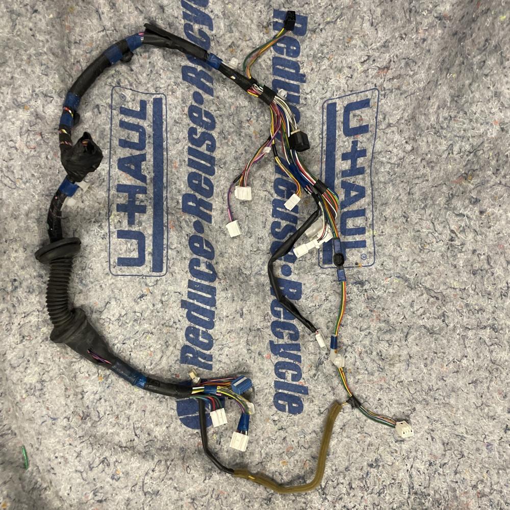 04-09 Toyota Prius Front Left Door Wire Wiring Harness 8215247750 – photo 1