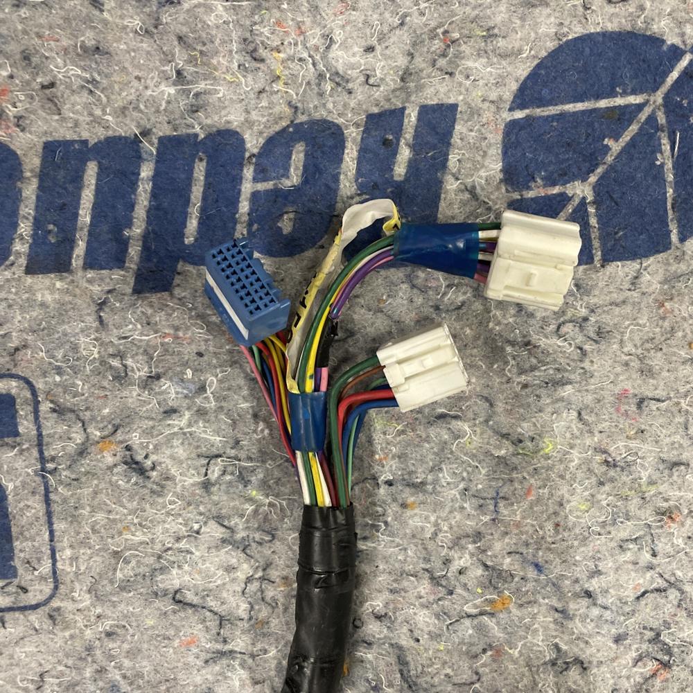 04-09 Toyota Prius Front Left Door Wire Wiring Harness 8215247750 – photo 3