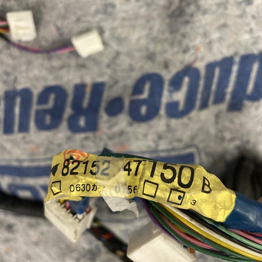 04-09 Toyota Prius Front Left Door Wire Wiring Harness 8215247750 – photo 4