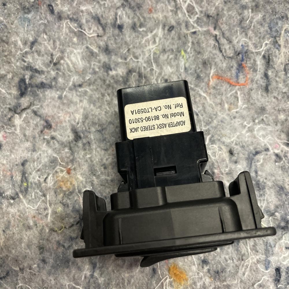 Toyota Prius (XW20) 2006 AUX 86190-53010 – photo 4