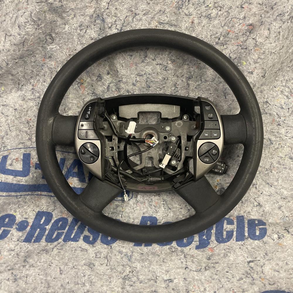 04-09 Toyota Prius Black Steering Wheel w/ Switch Controls OEM 156267065575 – photo 1