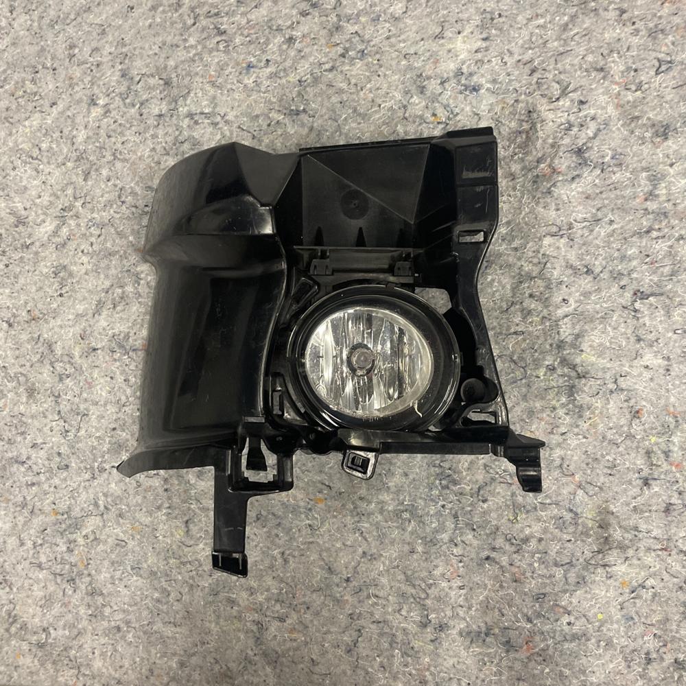 BMW Support Bracket &fog LIGHT3 Series F31 14-18 R Side Oemfog Light – photo 1