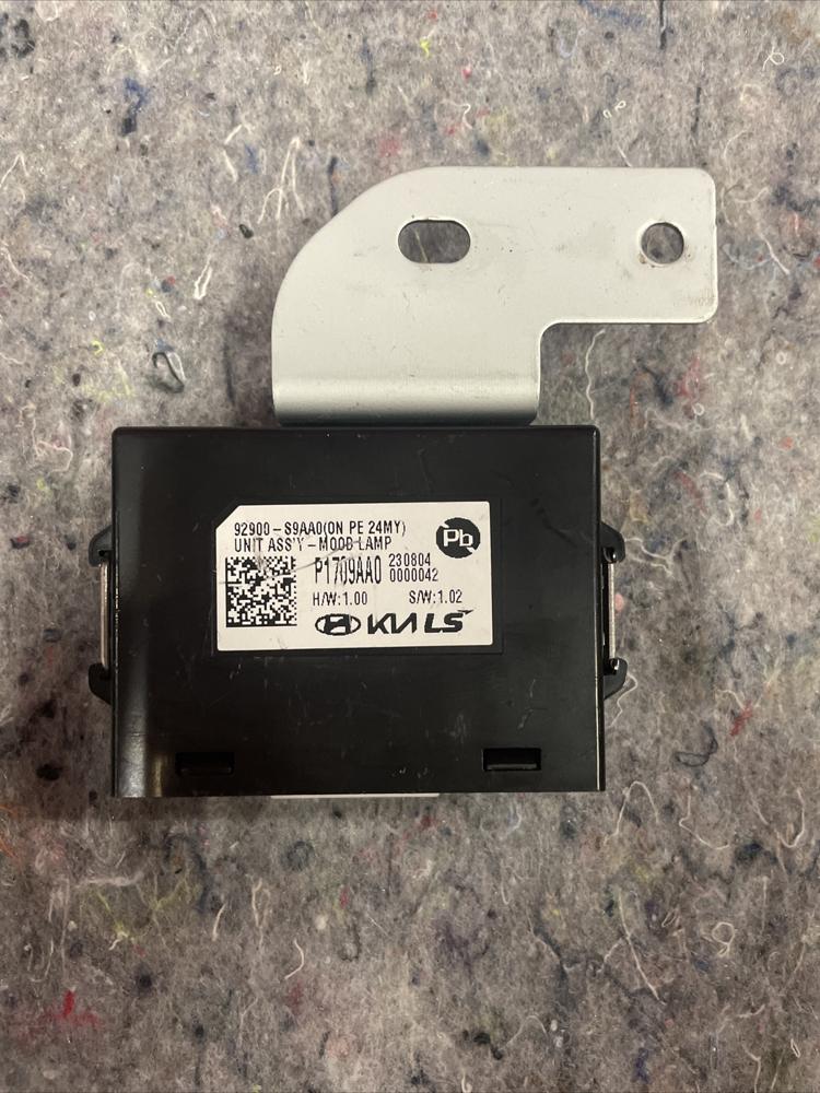 Kia Telluride Mood Light Lamp Control Module Unit OEM 2024 – photo 1