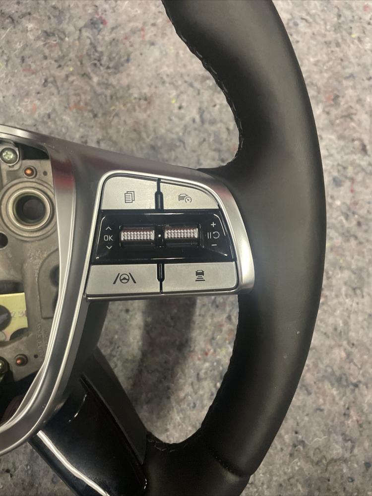 2024 Kia Telluride, Steering Wheel 230925 0000107 – photo 3