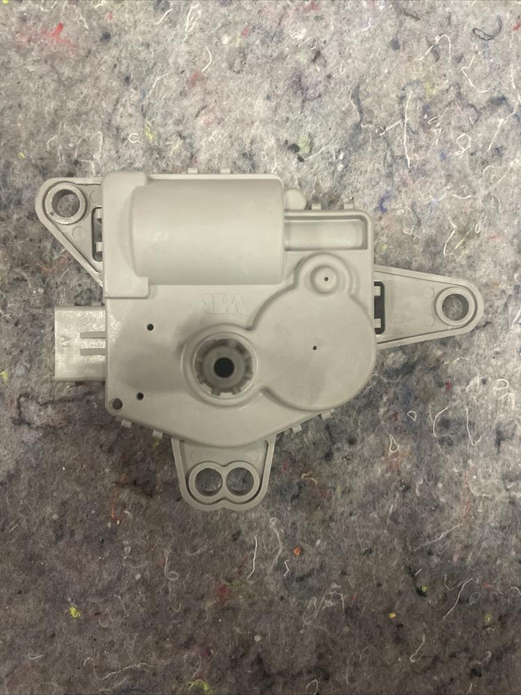 Kia Telluride HVAC AC Heater Flap Servo Door Motor Actuator OEM 2024 – photo 1
