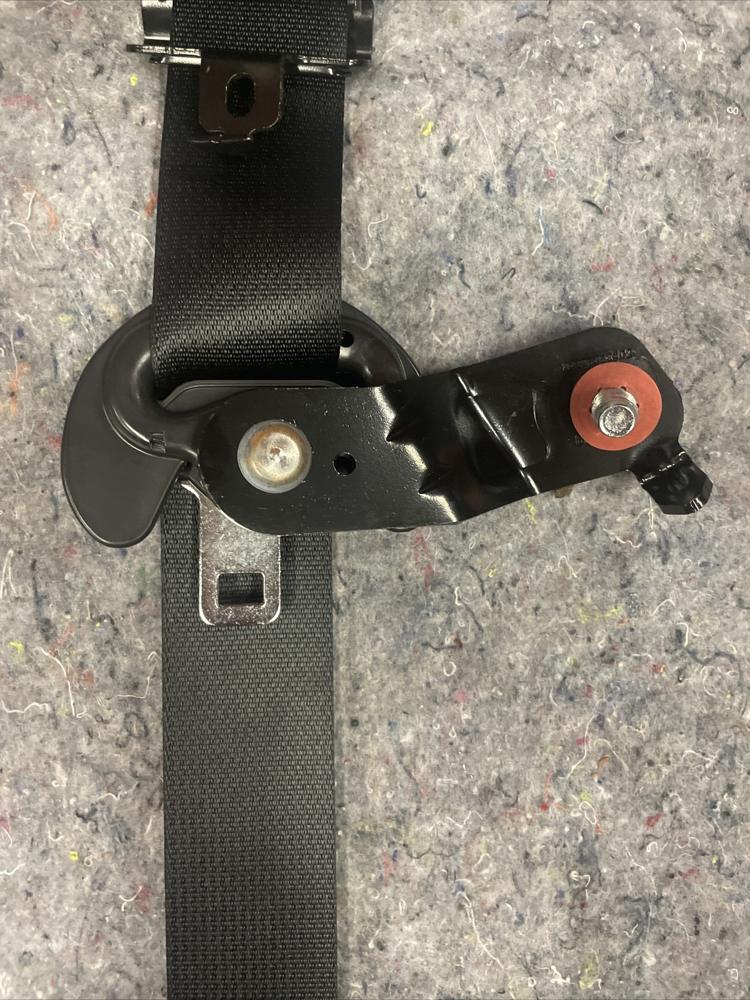 Kia Telluride Rear Row Left Seat Belt Seat Belt Retractor OEM 2024 – photo 4