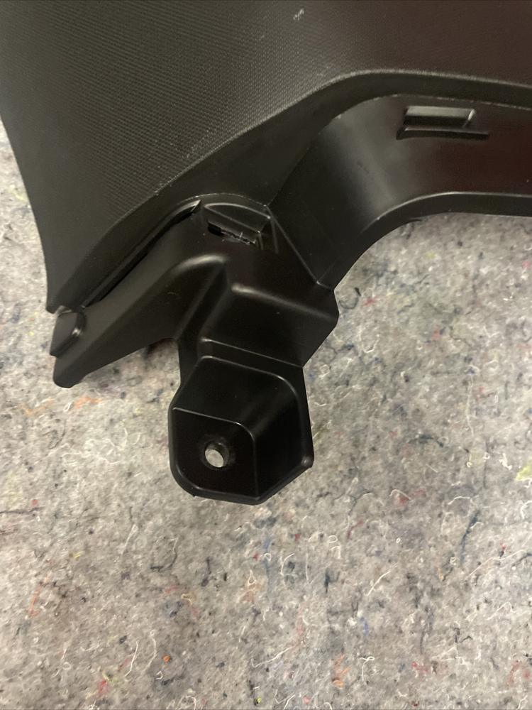 Kia Telluride Rear RH D Pillar Upper Quarter Trim Cover Panel OEM 2024 – photo 2