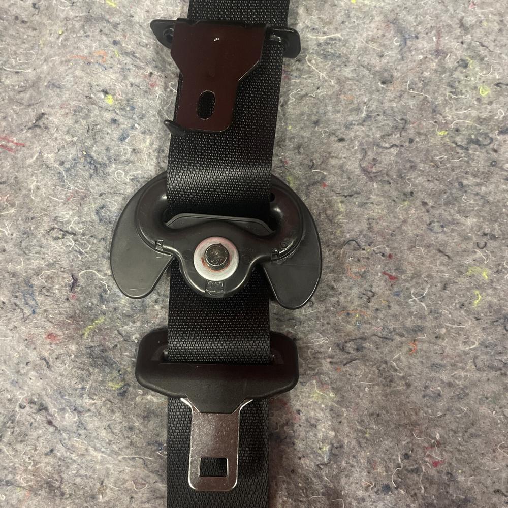 2024 Kia Telluride Front Right Seat Belt Retractor Black OEM *good* – photo 3