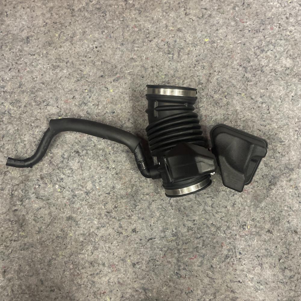2024 Kia Telluride Air Intake Hose 28130-C5200 OEM – photo 1