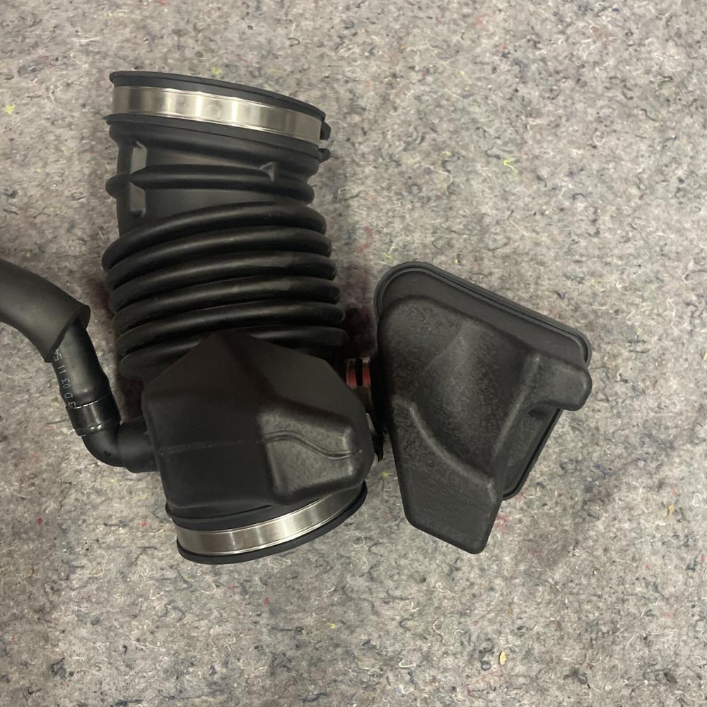 2024 Kia Telluride Air Intake Hose 28130-C5200 OEM – photo 2