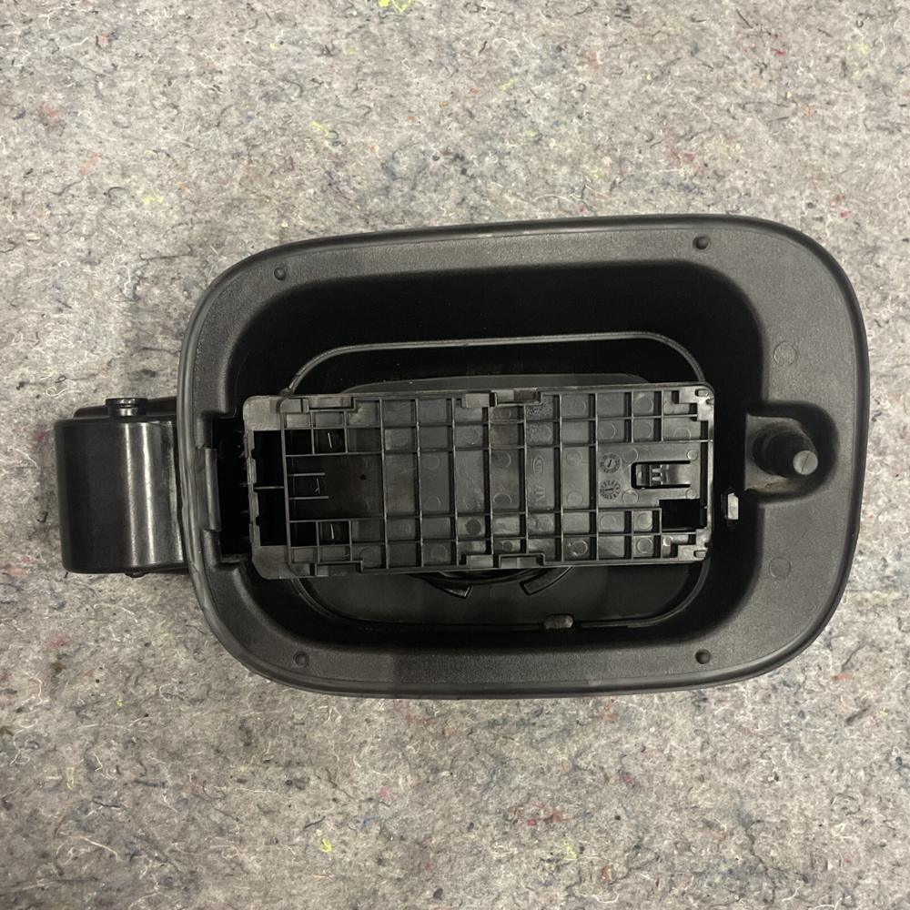 OEM Kia 2024 Telluride Fuel Pocket 81595-S9001 – photo 1