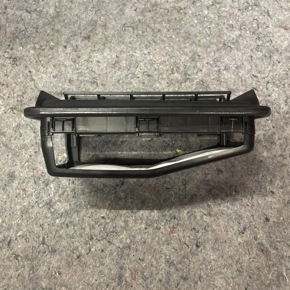 2024 Kia Telluride Sound Cover Vent Grille P/n 97515-S1000 – photo 3