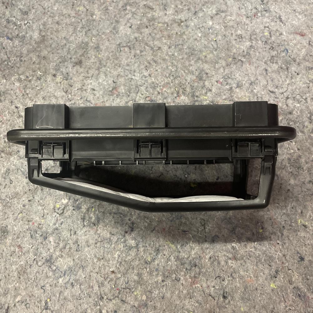 2024 Kia Telluride Sound Cover Vent Grille P/n 97515-S1000 – photo 4