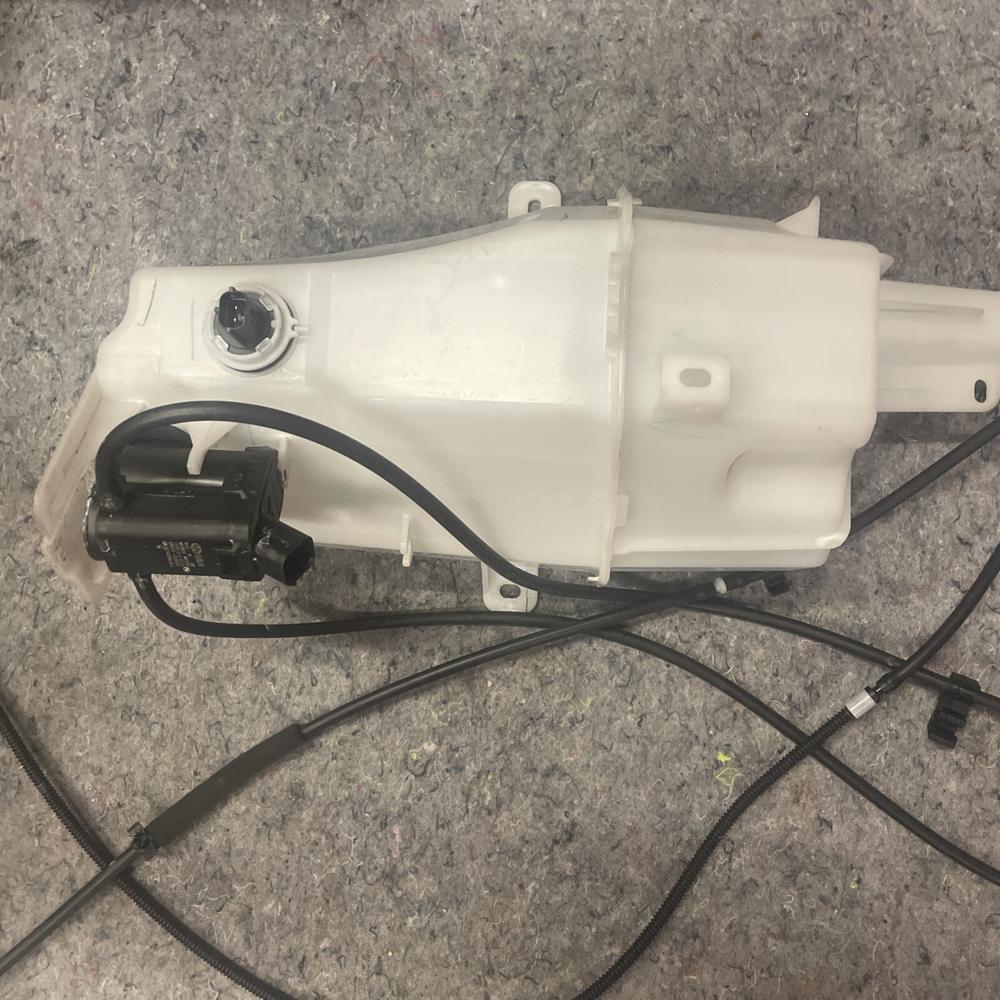 2024 Kia Telluride Windshield Wiper Washer Reservior Tank 98610S9000 – photo 3