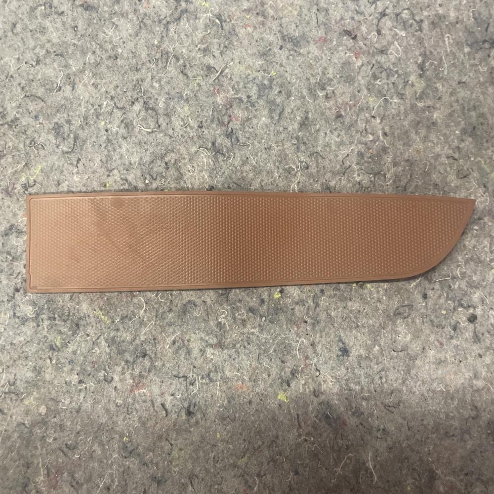 Kia Telluride Dashboard Trim 2024 82742-S9000 Petrol Rr RH – photo 1