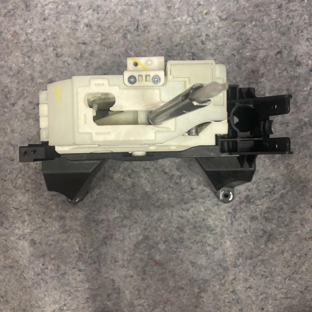 2024 Kia Telluride Automatic Transmission Floor Shifter – photo 2