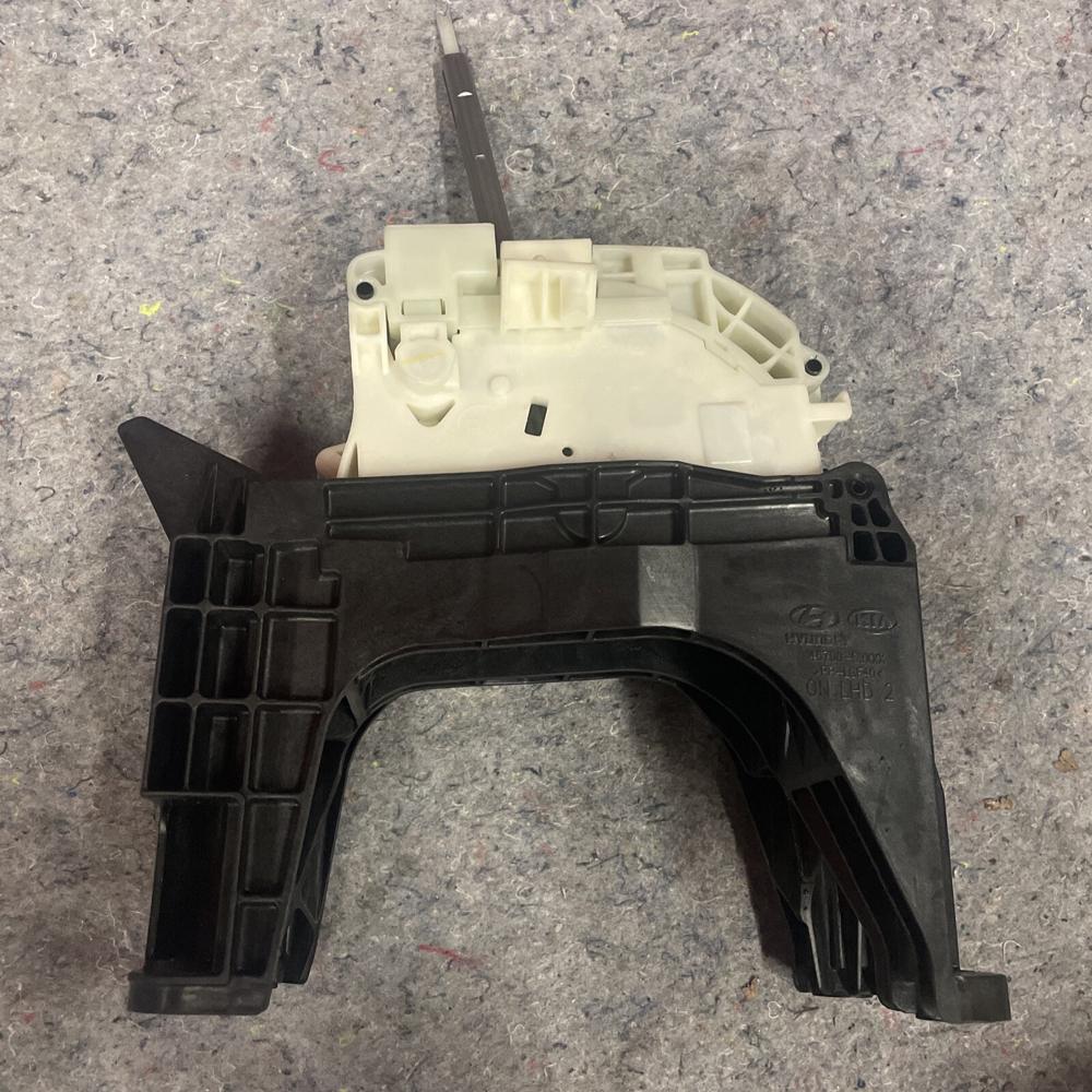 2024 Kia Telluride Automatic Transmission Floor Shifter – photo 4