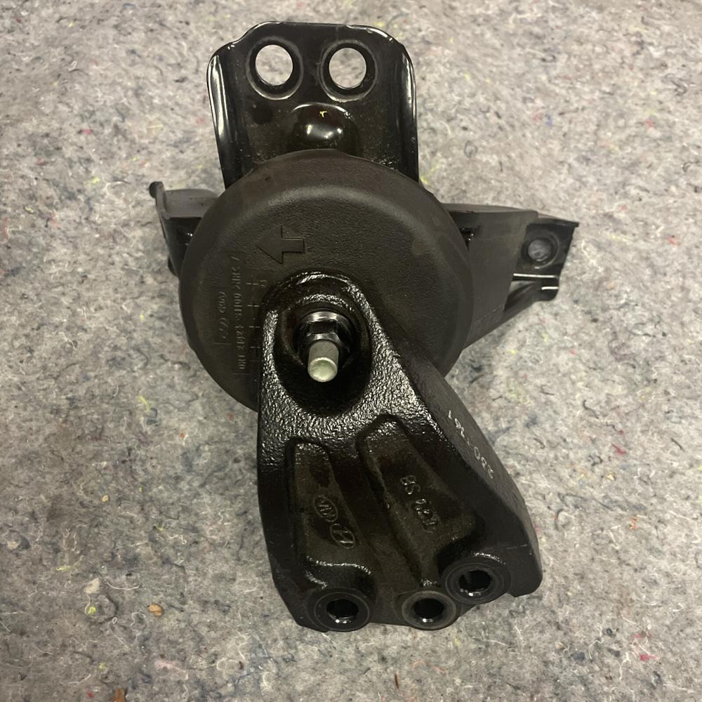 2024 Kia Telluride Auto Trans Passenger Transmission Mount 21810-B2700 OEM – photo 4