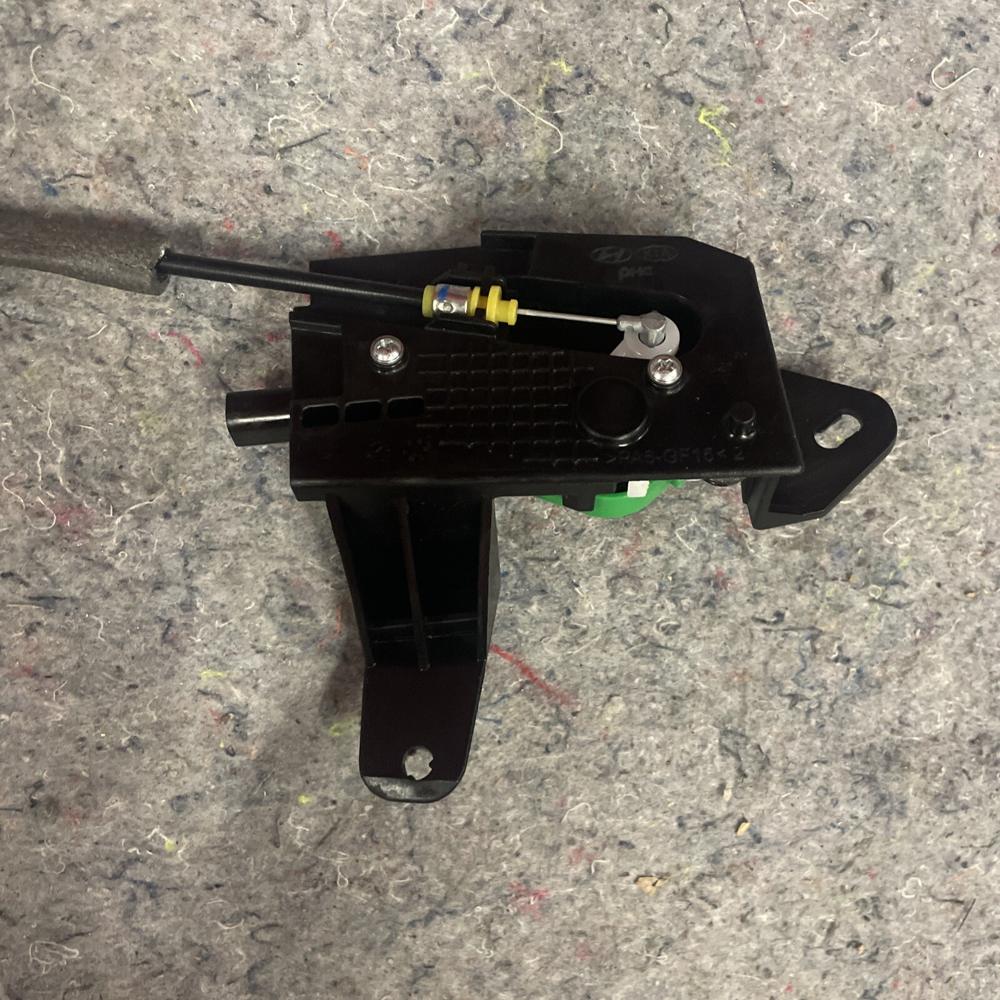 Kia Telluride Fuel Tank Door Lid Lock Release Actuator OEM 2024 – photo 4