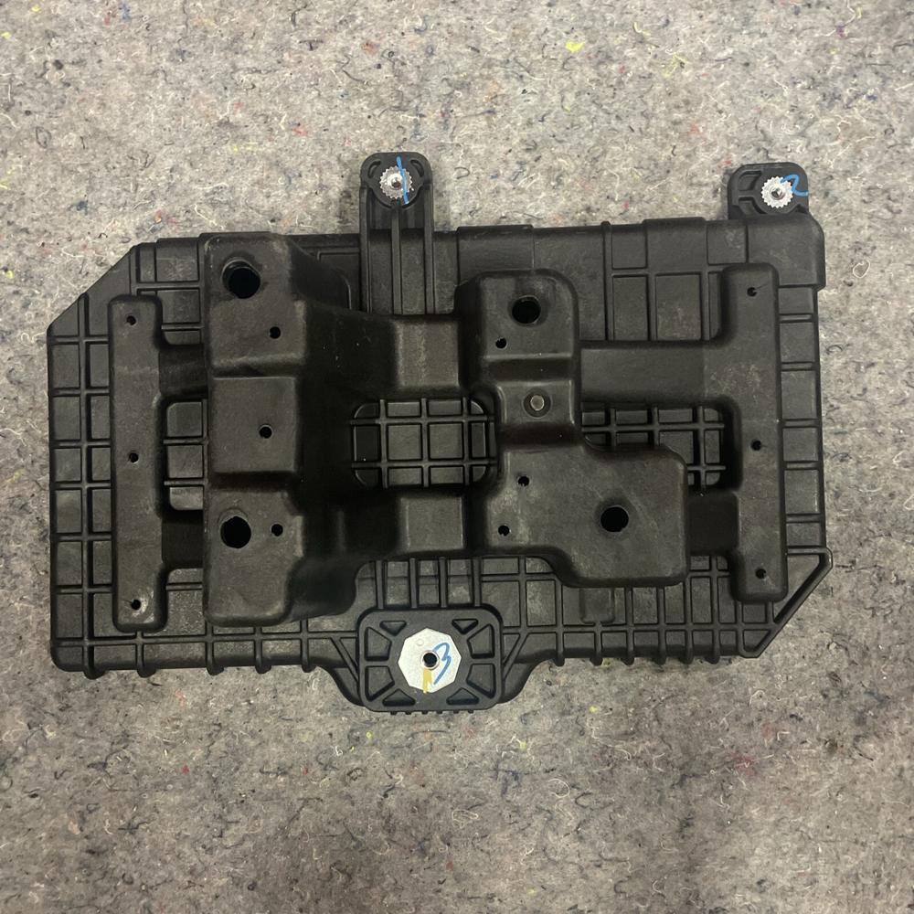 OEM 2024 Genuine Kia Telluride Battery Tray Assembly 37150S9000 – photo 1
