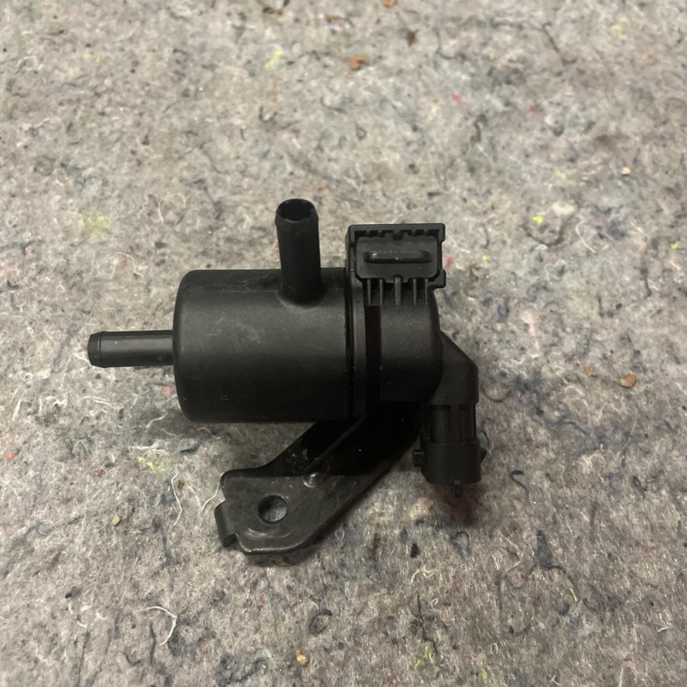 Evaporator Vapor Emission Purge Valve 289103L135 for 2024 Kia Telluride – photo 1