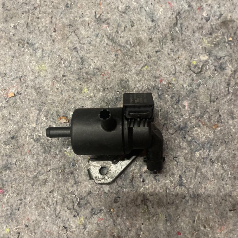 Evaporator Vapor Emission Purge Valve 289103L135 for 2024 Kia Telluride – photo 2