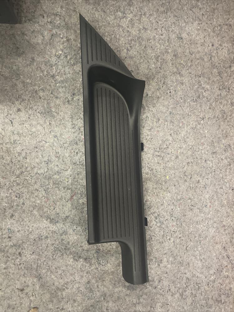 2024 Kia Telluride Rear Left Inner Door Sill Scuff Plate OEM 85875S9000 OEM – photo 1