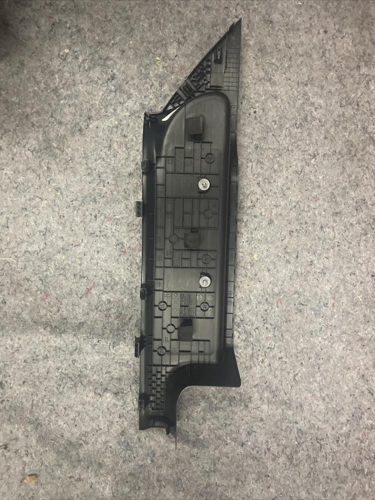 2024 Kia Telluride Rear Left Inner Door Sill Scuff Plate OEM 85875S9000 OEM – photo 2