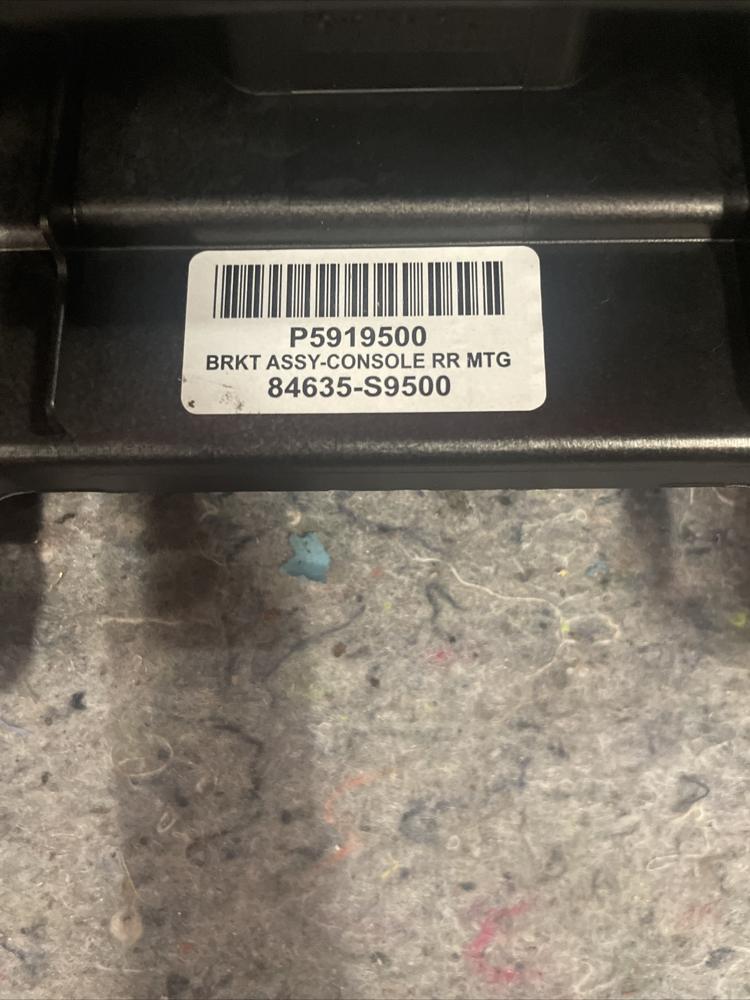 2024 Kia Telluride OEM Smart Keyless Entry Antenna w/ Bracket 95460-S2000 – photo 3
