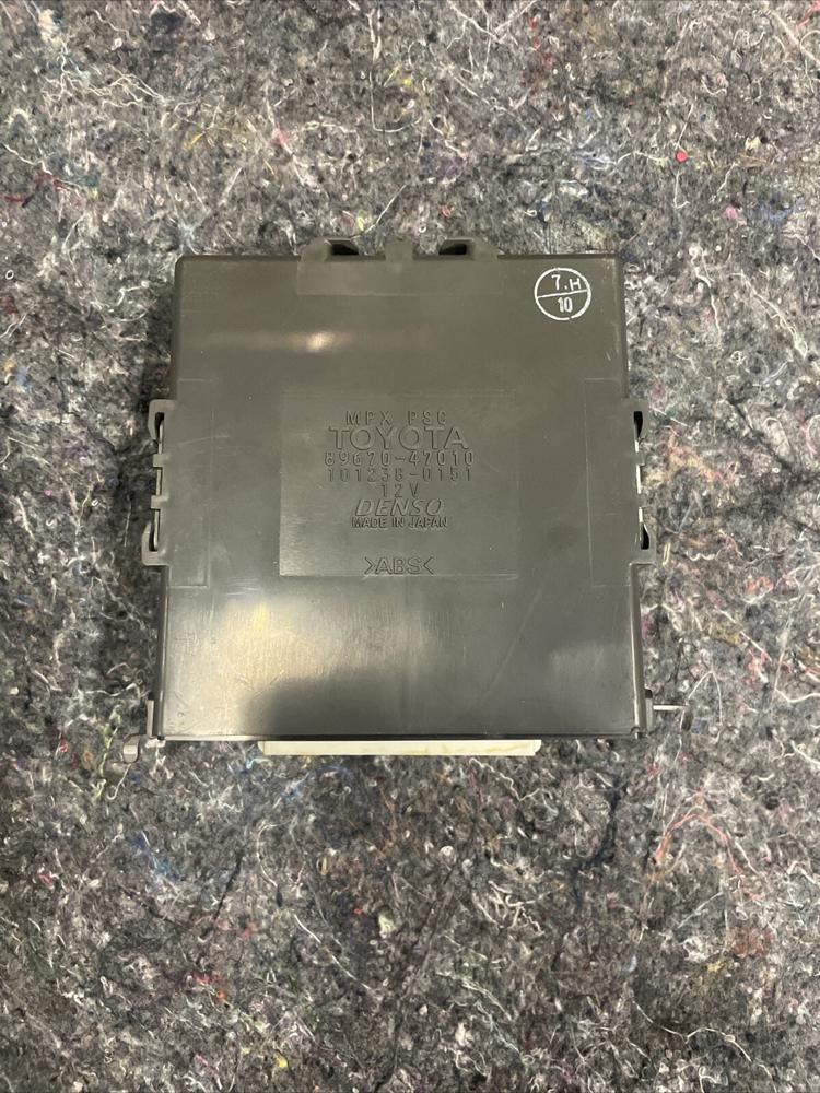 2004-2009 Toyota Prius Mpx Psc Power Supply Control Module Unit 89670-47010 OEM – photo 1