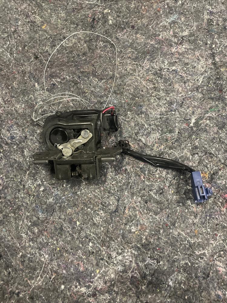 2004-2009 Toyota Prius Rear Tailgate Tail Gate Latch W Lock Actuator OEM – photo 1