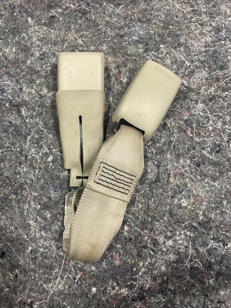 2004-2009 Toyota Prius Back Rear Center and Left Seat Belt Buckle Gray OEM – photo 1