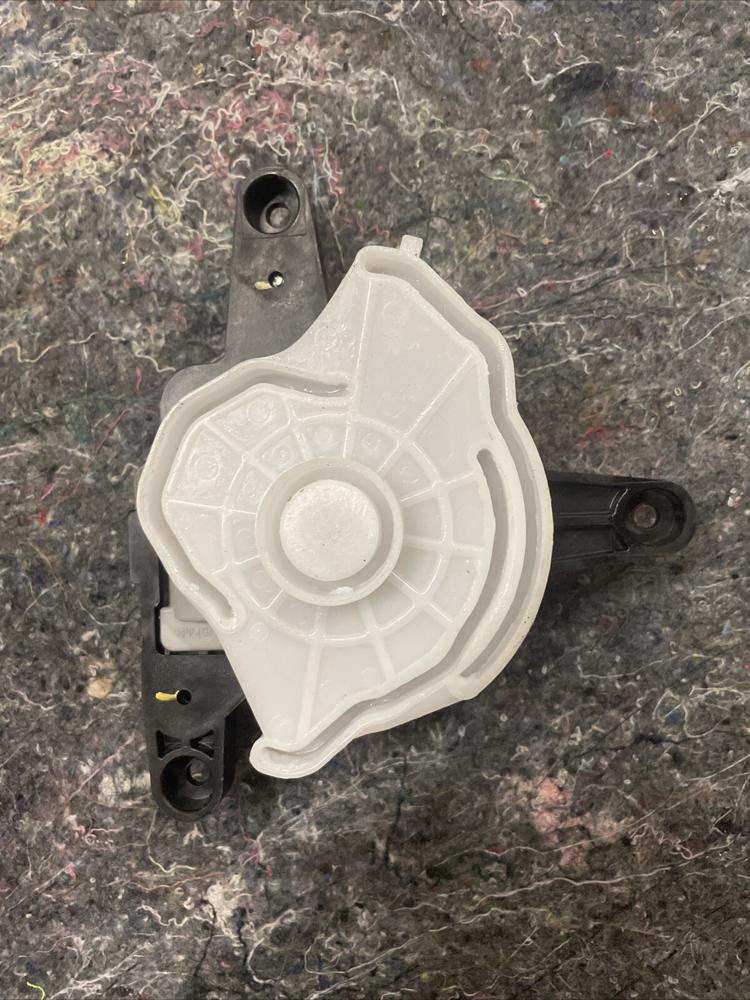 2024 Kia Telluride Heater Blower Blend Door Actuator Motor OEM – photo 2