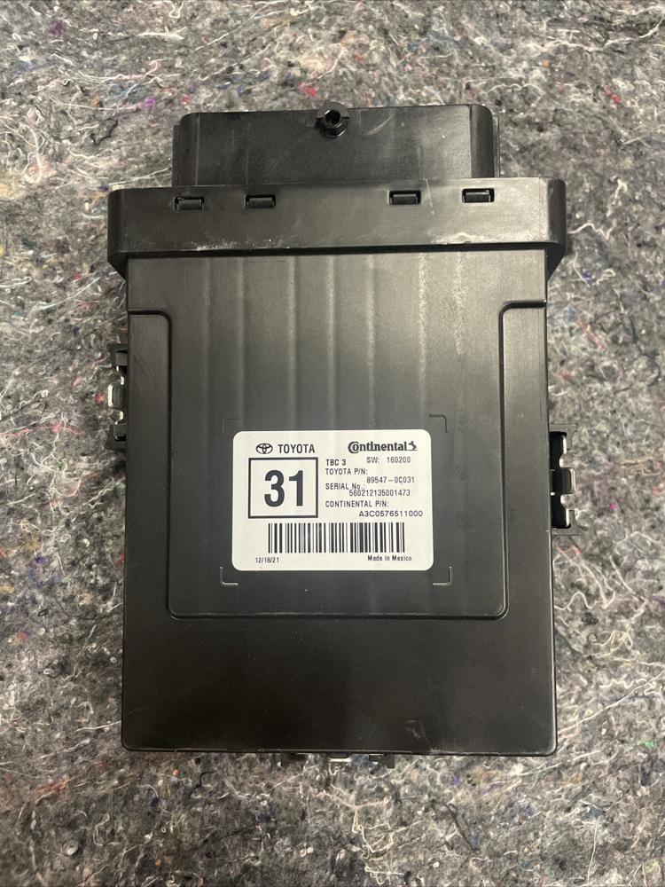 2022-2024 Toyota Tundra Relay Brake Control 89547-0C031 – photo 1