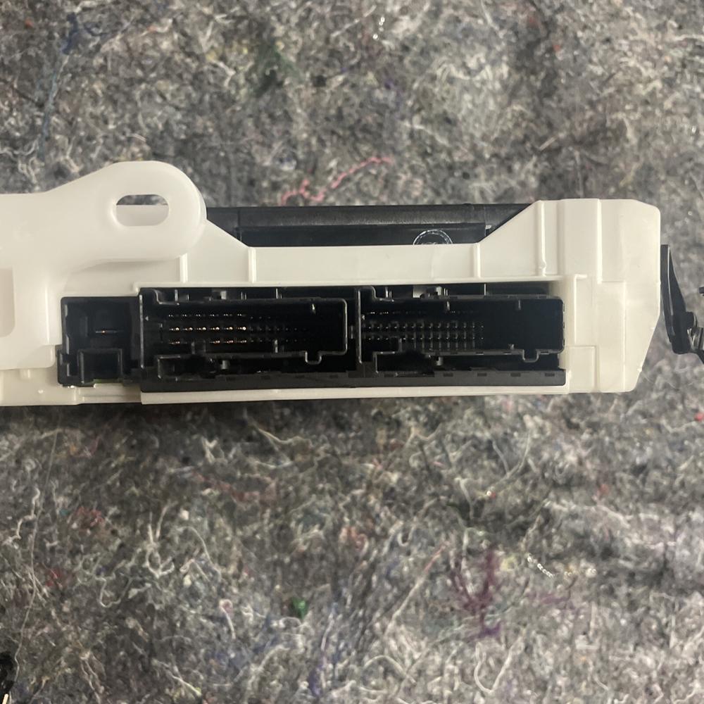 2022 Toyota Tundra Multiplex Network Body Computer 89221-0C250 – photo 3