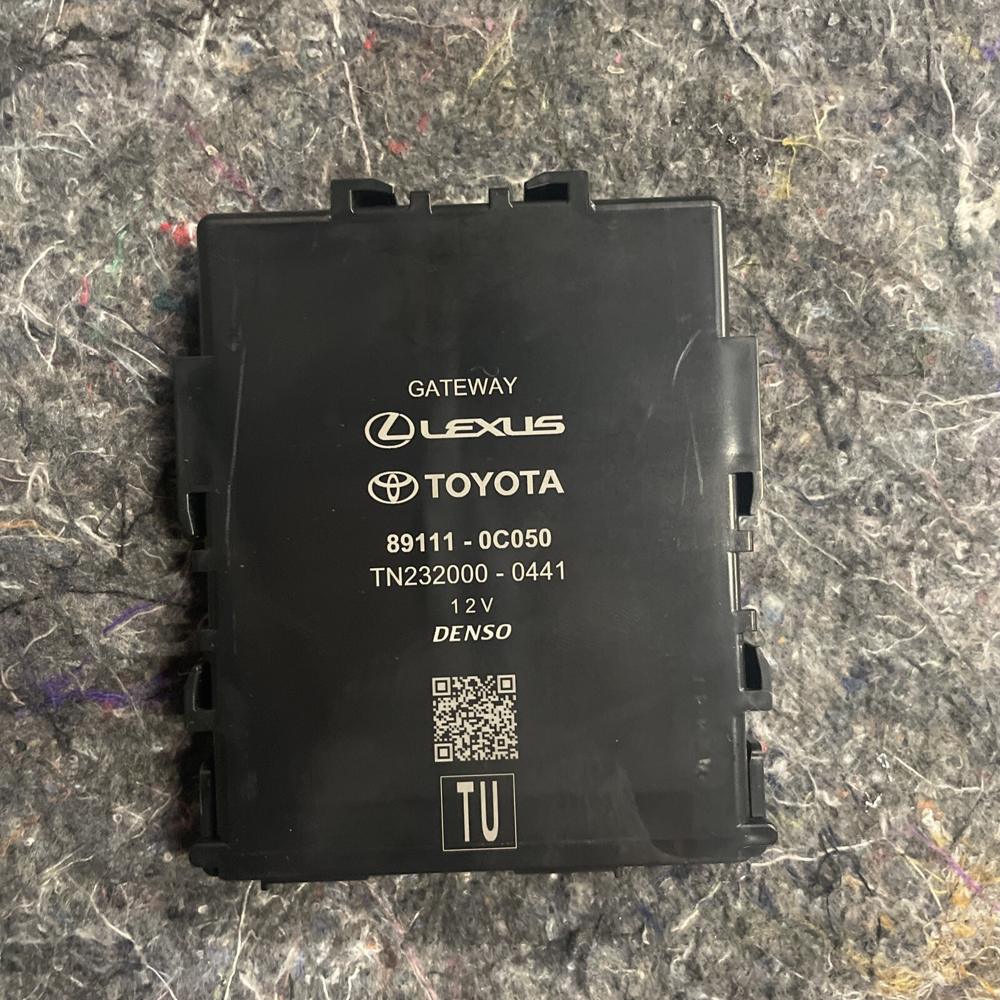 23 Toyota Tundra Network Gateway Control Module 891110C050 – photo 1