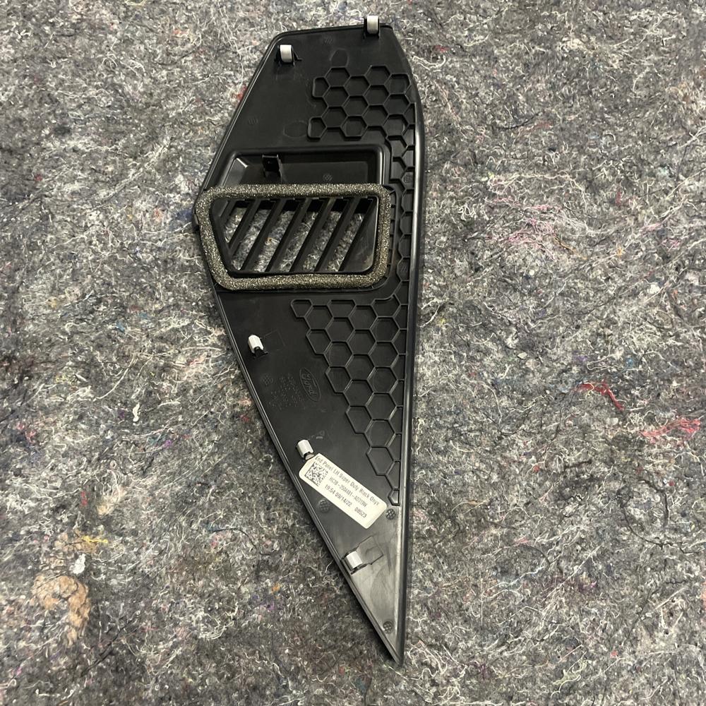17 18 19 20 Ford F-250 F-350 Left Driver Dash Trim End Cover Vent Cap Black – photo 2