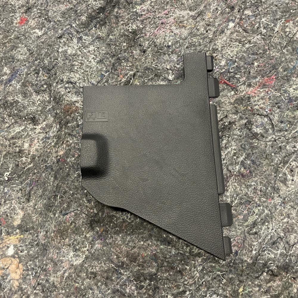 2018 Ford F250 Right Front Fuse Box Trim Panel Cover FL3B-15020C62-AE OEM – photo 1