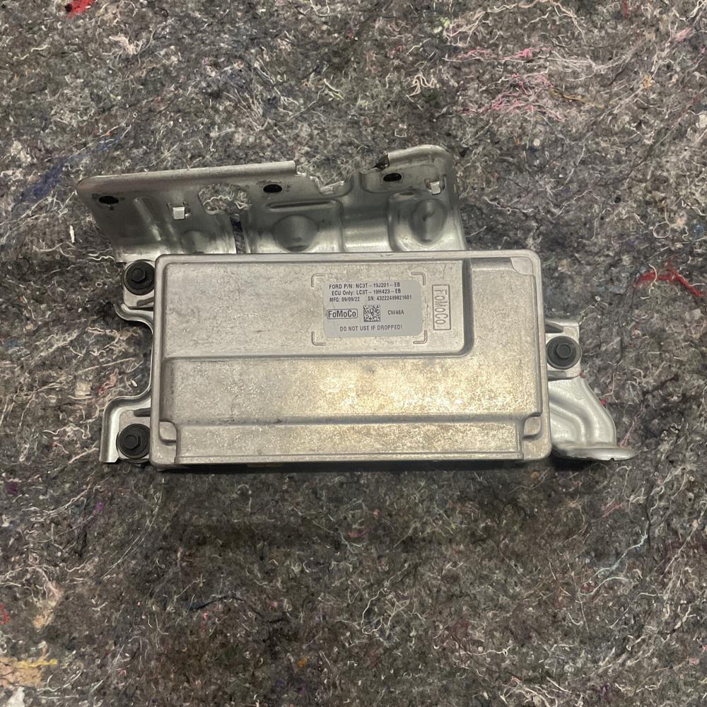 Genuine Ford Control Assembly Audio Visual Uni NC3Z-19H405-C – photo 1